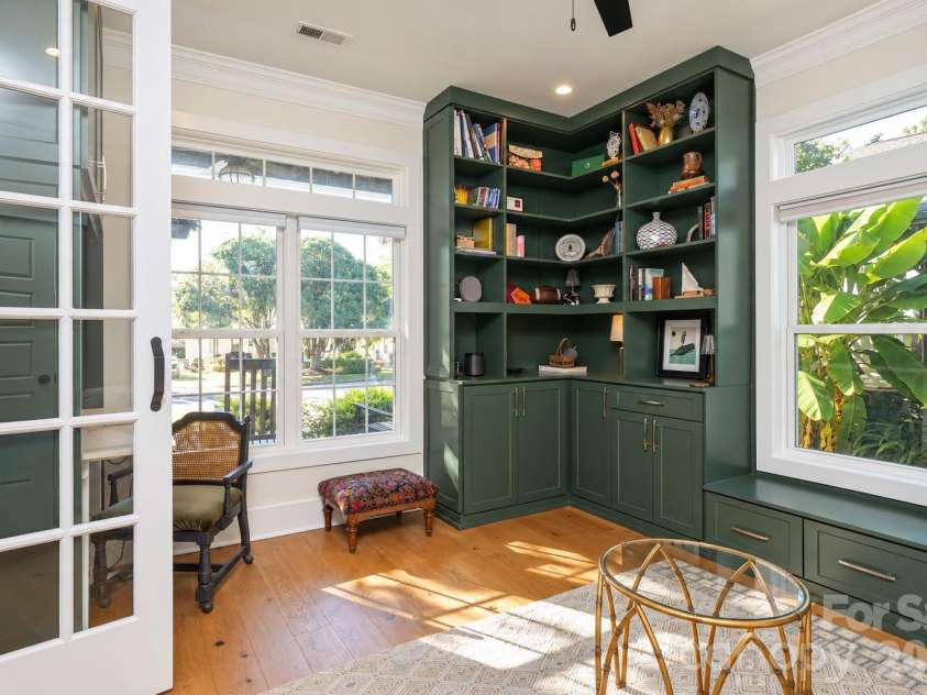1216 Effingham Road, Charlotte, NC 28208.  MLS# CAR4431439, YatesRealty ID 55367. 