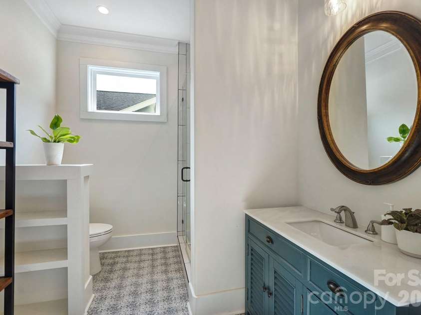 1216 Effingham Road, Charlotte, NC 28208.  MLS# CAR4431439, YatesRealty ID 55367. 