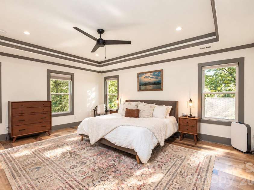 1216 Effingham Road, Charlotte, NC 28208.  MLS# CAR4431439, YatesRealty ID 55367. 