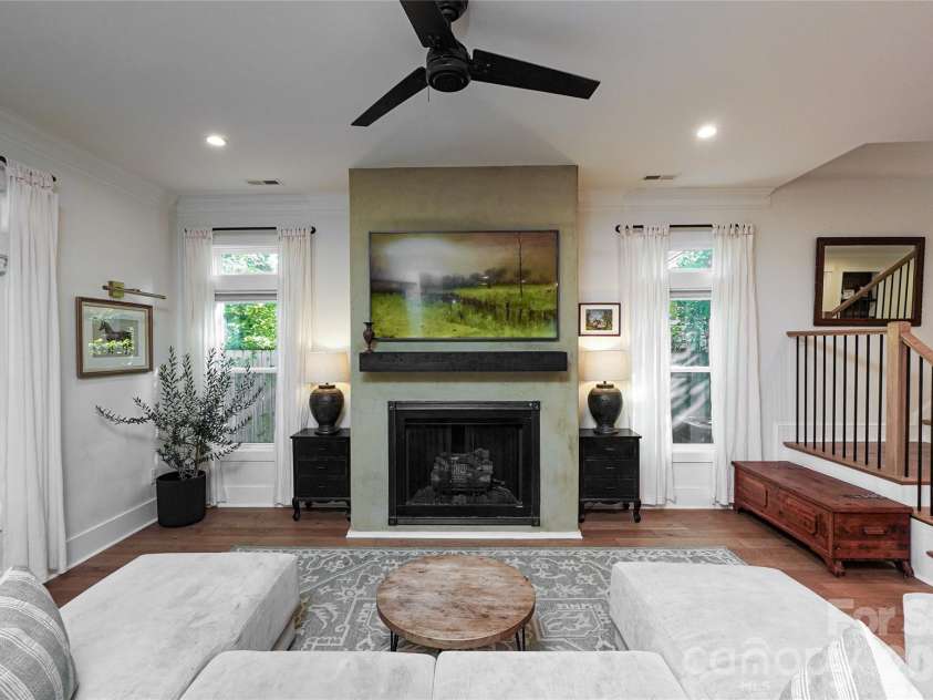 1216 Effingham Road, Charlotte, NC 28208.  MLS# CAR4431439, YatesRealty ID 55367. 