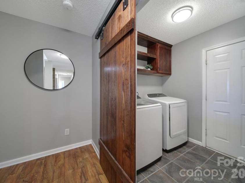 137 Bosburg Drive, Mooresville, NC 28115.  MLS# CAR4431427, YatesRealty ID 55368. 