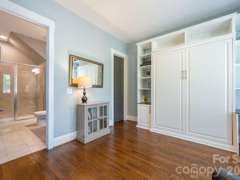 18928 Cypress Garden Drive, Davidson, NC 28036.  MLS# CAR4431153, YatesRealty ID 55369. 