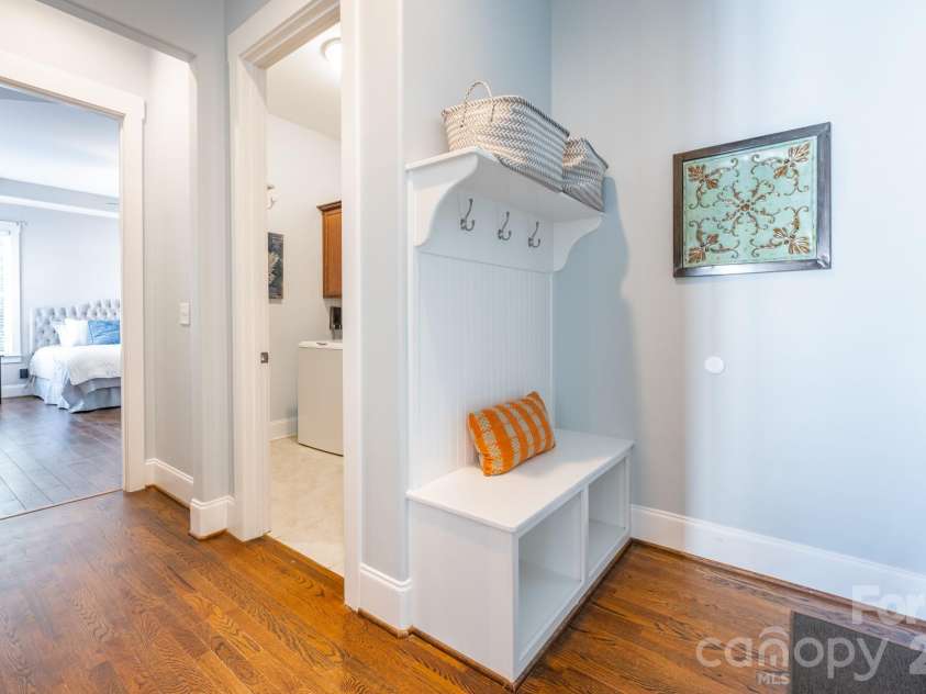 18928 Cypress Garden Drive, Davidson, NC 28036.  MLS# CAR4431153, YatesRealty ID 55369. 