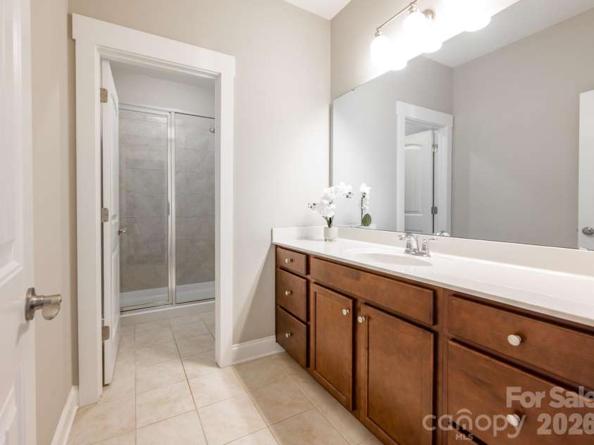 18928 Cypress Garden Drive, Davidson, NC 28036.  MLS# CAR4431153, YatesRealty ID 55369. 