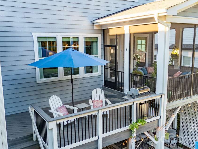 18928 Cypress Garden Drive, Davidson, NC 28036.  MLS# CAR4431153, YatesRealty ID 55369. 