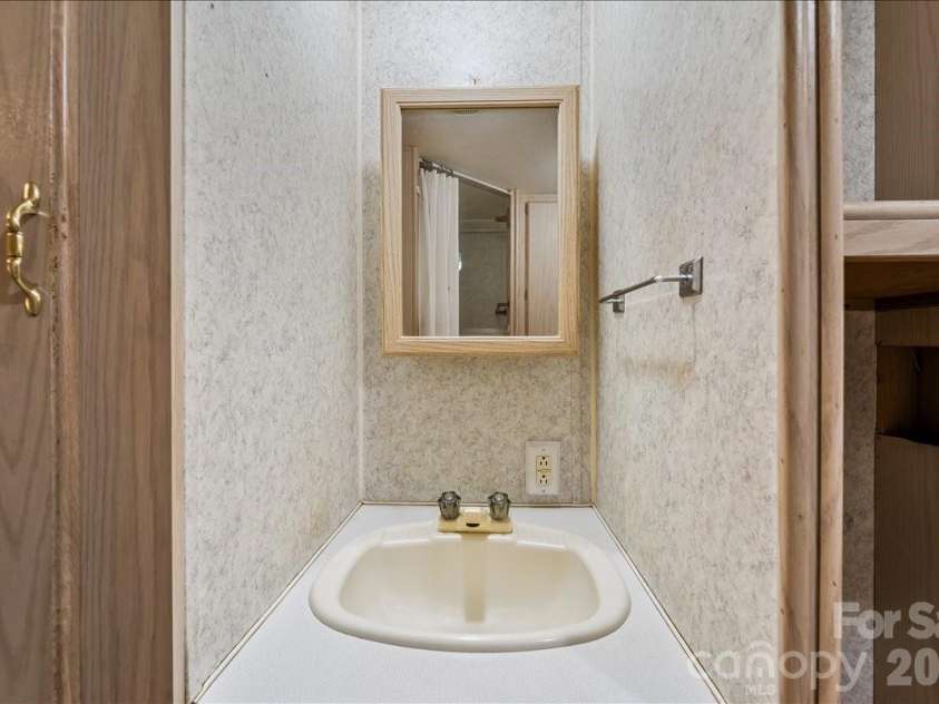 132 Larboard Trail, Mount Gilead, NC 27306.  MLS# CAR4326478, YatesRealty ID 5537. 