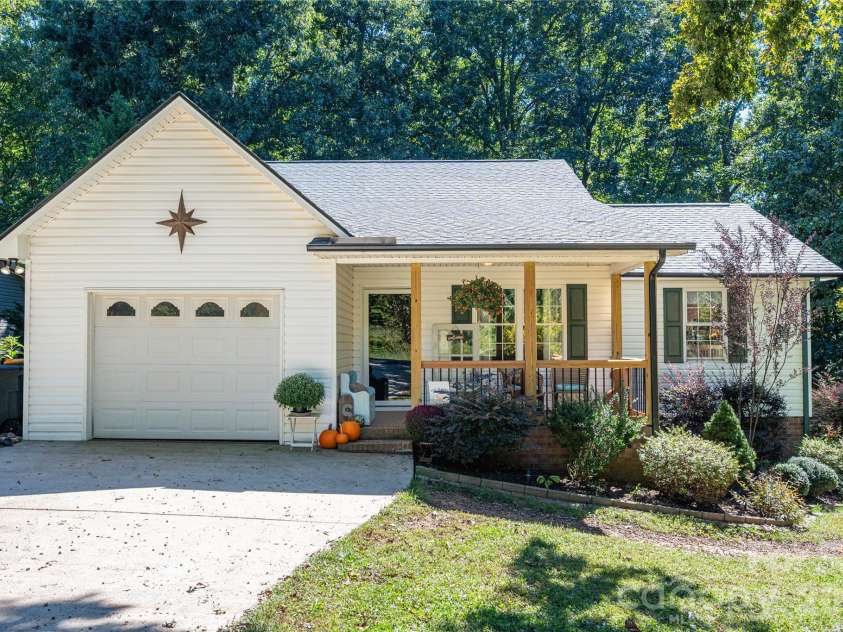 7180 Forney Hill Road, Denver, NC 28037.  MLS# CAR4431111, YatesRealty ID 55371. 