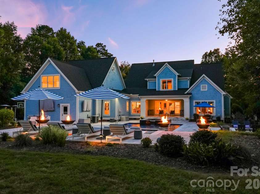 268 Milford Circle, Mooresville, NC 28117.  MLS# CAR4430817, YatesRealty ID 55374. 