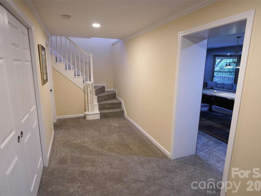 525 Silent Acres Road, Waynesville, NC 28785.  MLS# CAR4431021, YatesRealty ID 55375. 
