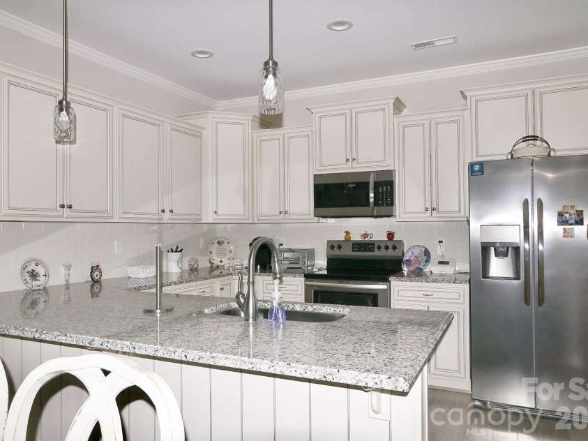 101 Parkview Drive, Yadkinville, NC 27055.  MLS# CAR4430843, YatesRealty ID 55376. 