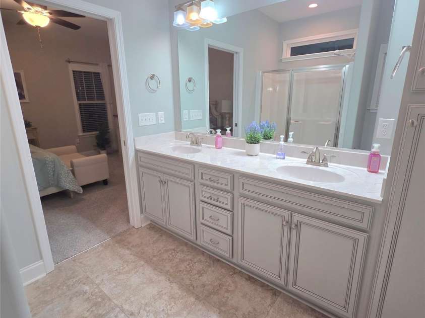 101 Parkview Drive, Yadkinville, NC 27055.  MLS# CAR4430843, YatesRealty ID 55376. 