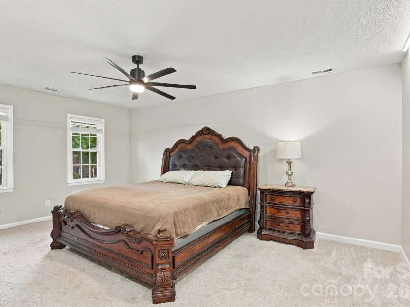 2020 Fairchelsea Way Lane, Matthews, NC 28105.  MLS# CAR4430615, YatesRealty ID 55377. 