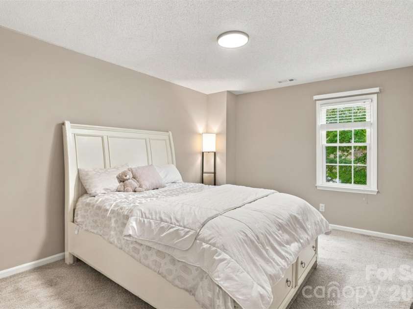2020 Fairchelsea Way Lane, Matthews, NC 28105.  MLS# CAR4430615, YatesRealty ID 55377. 