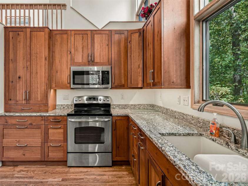 266 Stone Drive, Brevard, NC 28712.  MLS# CAR4430757, YatesRealty ID 55378. 