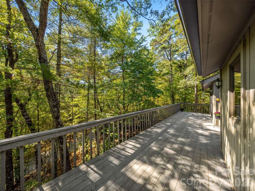 266 Stone Drive, Brevard, NC 28712.  MLS# CAR4430757, YatesRealty ID 55378. 