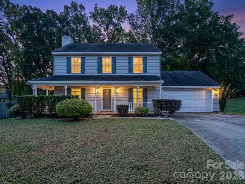 14200 Lavender Trace Court, Charlotte, NC 28273.  MLS# CAR4430462, YatesRealty ID 55379. 