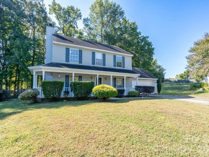 14200 Lavender Trace Court, Charlotte, NC 28273.  MLS# CAR4430462, YatesRealty ID 55379. 