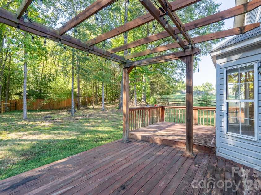 14200 Lavender Trace Court, Charlotte, NC 28273.  MLS# CAR4430462, YatesRealty ID 55379. 