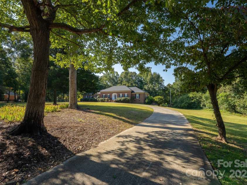 124 Windsor Greene Drive, Monroe, NC 28110.  MLS# CAR4302821, YatesRealty ID 5538. 