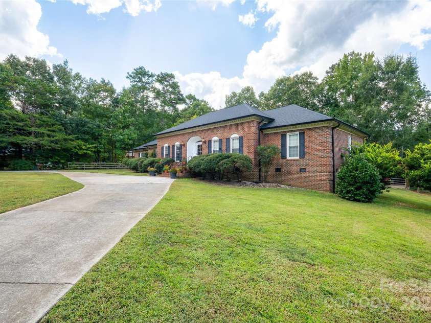 124 Windsor Greene Drive, Monroe, NC 28110.  MLS# CAR4302821, YatesRealty ID 5538. 