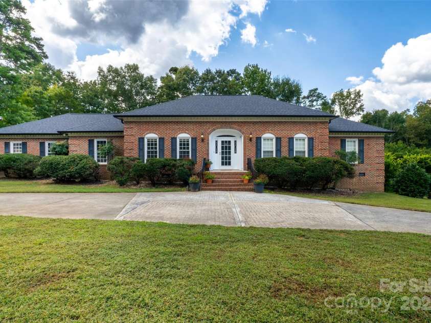 124 Windsor Greene Drive, Monroe, NC 28110.  MLS# CAR4302821, YatesRealty ID 5538. 