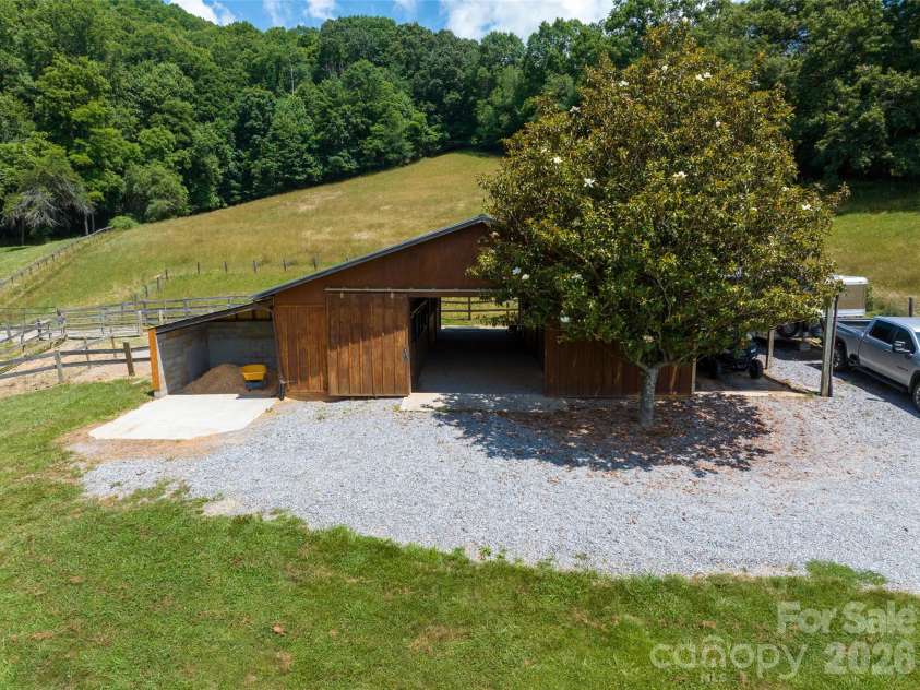316 Stevenson Cove Road, Waynesville, NC 28785.  MLS# CAR4430409, YatesRealty ID 55382. 