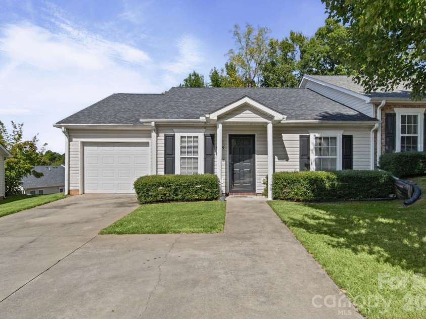 3099 Trimble Circle, Concord, NC 28027.  MLS# CAR4430038, YatesRealty ID 55383. 