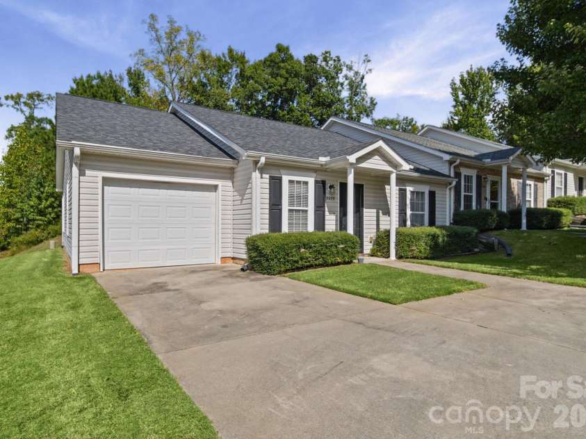 3099 Trimble Circle, Concord, NC 28027.  MLS# CAR4430038, YatesRealty ID 55383. 