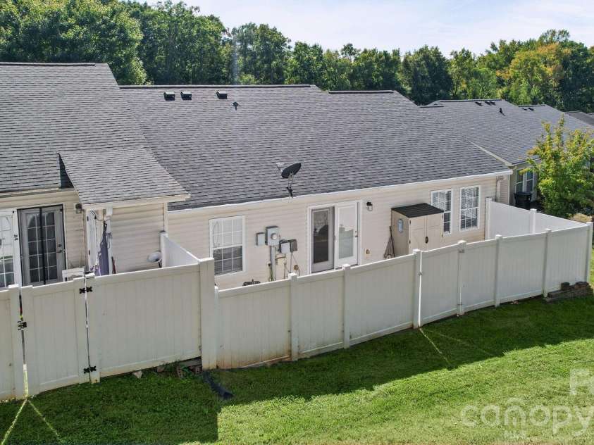 3099 Trimble Circle, Concord, NC 28027.  MLS# CAR4430038, YatesRealty ID 55383. 
