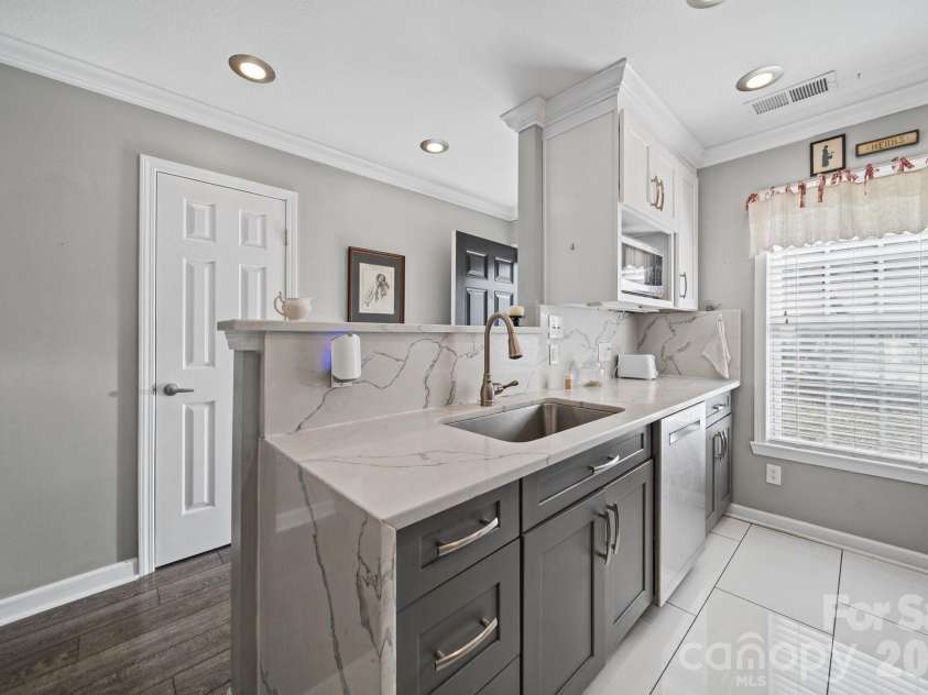 3099 Trimble Circle, Concord, NC 28027.  MLS# CAR4430038, YatesRealty ID 55383. 