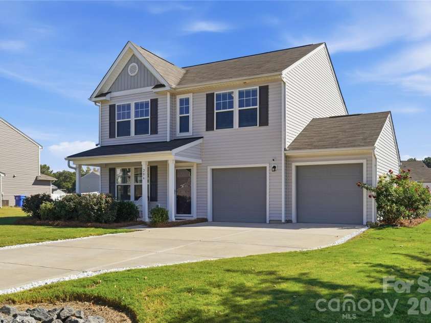 206 Amberly Circle, Pageland, SC 29728.  MLS# CAR4430189, YatesRealty ID 55384. 