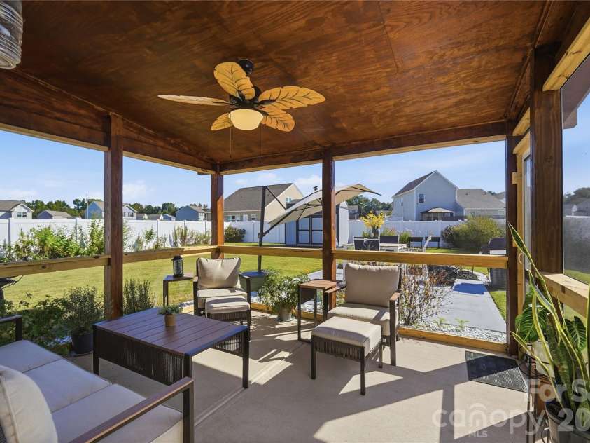 206 Amberly Circle, Pageland, SC 29728.  MLS# CAR4430189, YatesRealty ID 55384. Extended Screened in Patio