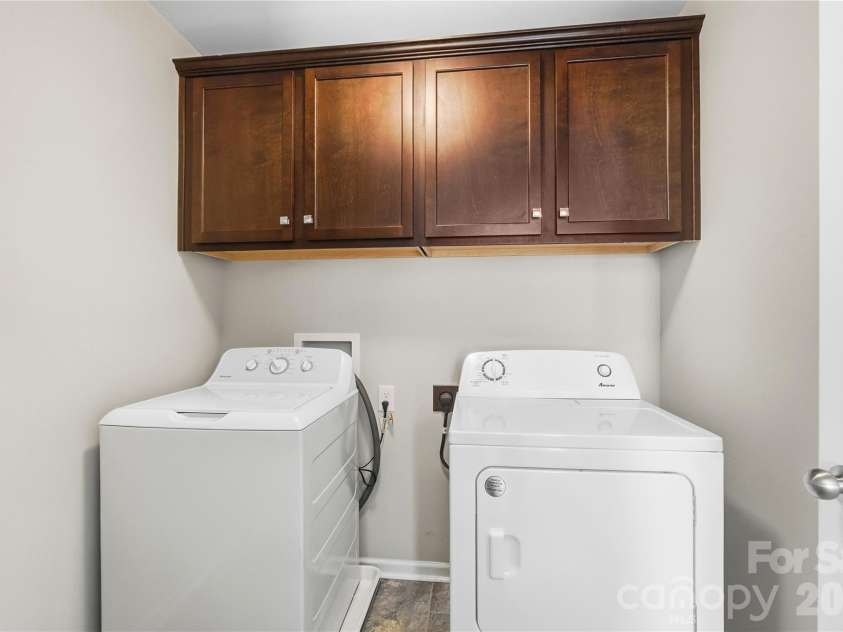 206 Amberly Circle, Pageland, SC 29728.  MLS# CAR4430189, YatesRealty ID 55384. Laundry Room