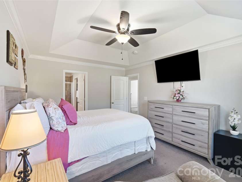 206 Amberly Circle, Pageland, SC 29728.  MLS# CAR4430189, YatesRealty ID 55384. Primary Suite