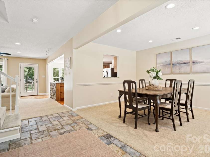 996 Beamguard Road, Clover, SC 29710.  MLS# CAR4430042, YatesRealty ID 55385. Dining Room