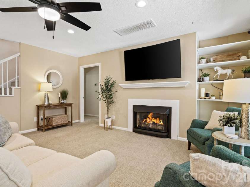 996 Beamguard Road, Clover, SC 29710.  MLS# CAR4430042, YatesRealty ID 55385. Living Room