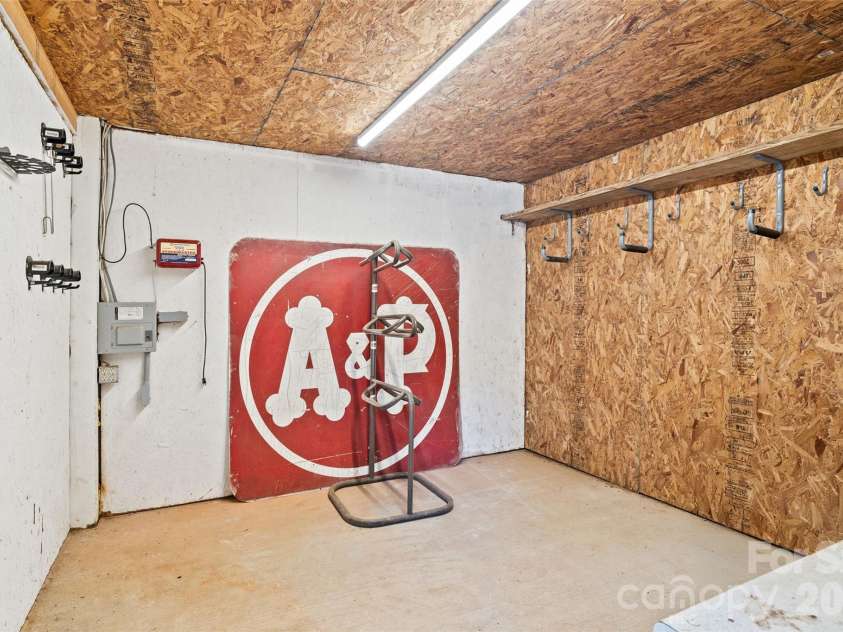 996 Beamguard Road, Clover, SC 29710.  MLS# CAR4430042, YatesRealty ID 55385. Tack Room [11.5ft x 11.9ft]