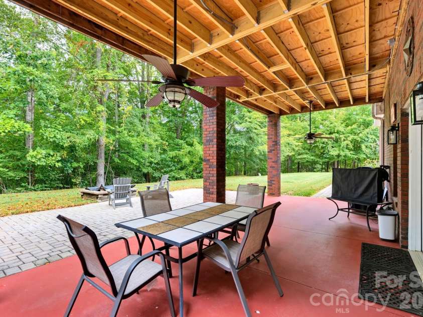 148 Windwood Lane, Troutman, NC 28166.  MLS# CAR4429920, YatesRealty ID 55387. 