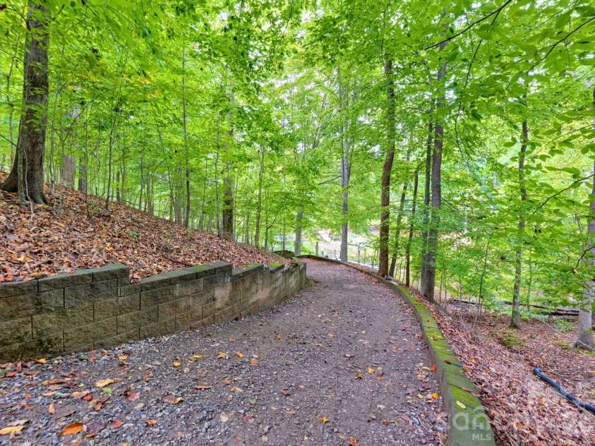 148 Windwood Lane, Troutman, NC 28166.  MLS# CAR4429920, YatesRealty ID 55387. 