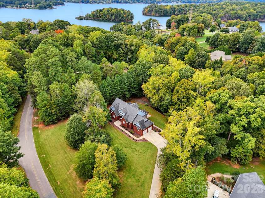 148 Windwood Lane, Troutman, NC 28166.  MLS# CAR4429920, YatesRealty ID 55387. 