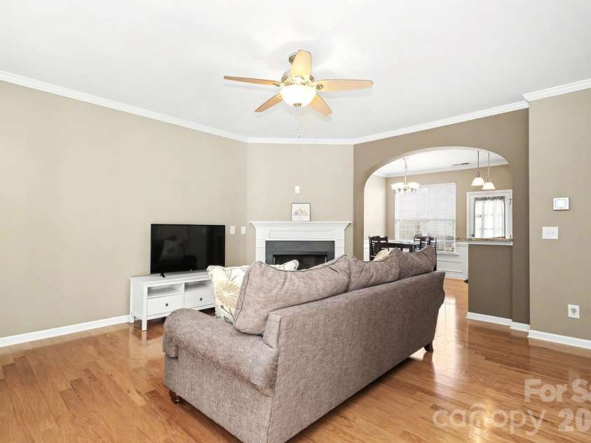 3212 Kemptown Square, Waxhaw, NC 28173.  MLS# CAR4429771, YatesRealty ID 55389. 