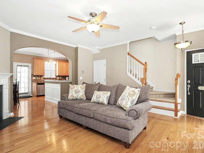 3212 Kemptown Square, Waxhaw, NC 28173.  MLS# CAR4429771, YatesRealty ID 55389. 