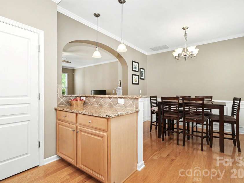 3212 Kemptown Square, Waxhaw, NC 28173.  MLS# CAR4429771, YatesRealty ID 55389. 