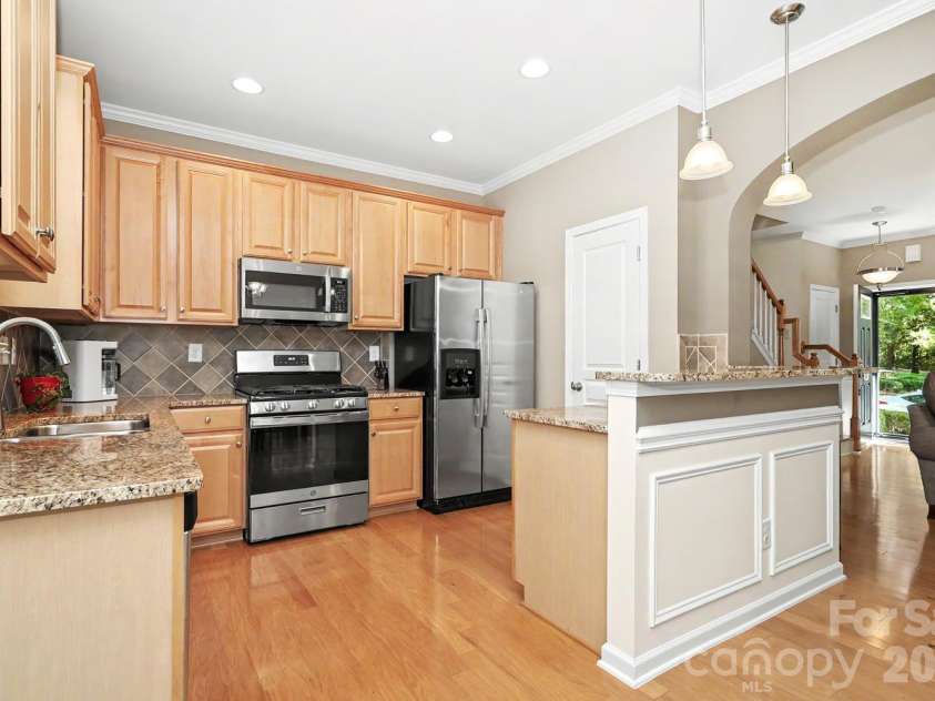 3212 Kemptown Square, Waxhaw, NC 28173.  MLS# CAR4429771, YatesRealty ID 55389. 
