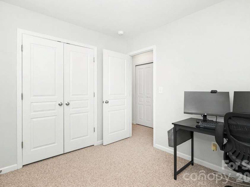 3212 Kemptown Square, Waxhaw, NC 28173.  MLS# CAR4429771, YatesRealty ID 55389. 
