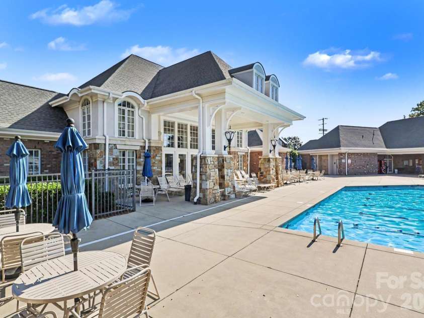 3212 Kemptown Square, Waxhaw, NC 28173.  MLS# CAR4429771, YatesRealty ID 55389. 