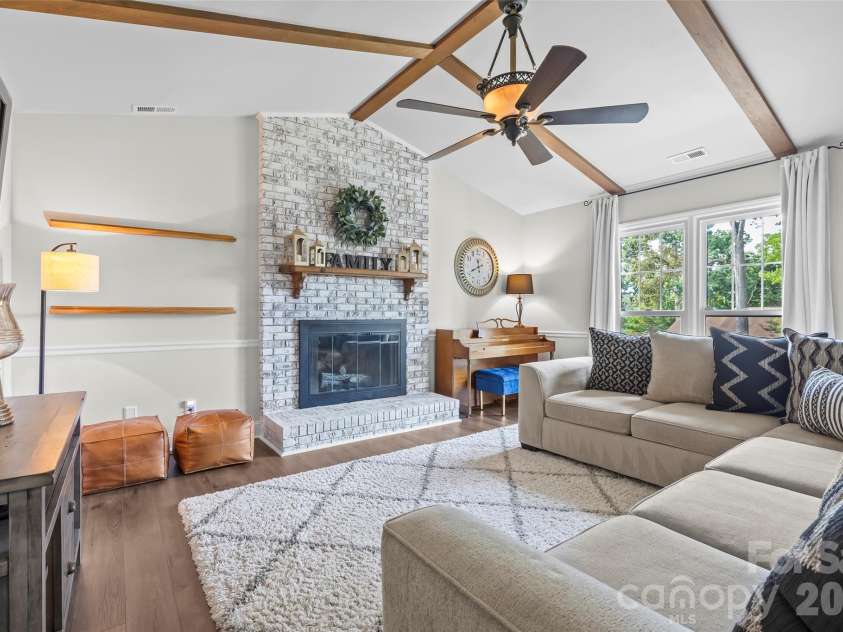 241 Linville Drive, Matthews, NC 28105.  MLS# CAR4429436, YatesRealty ID 55390. 