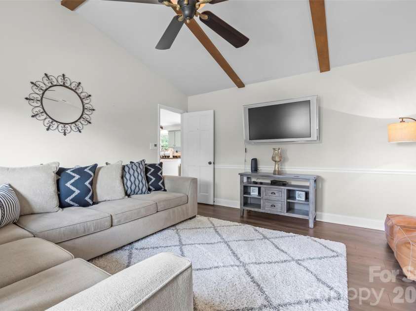 241 Linville Drive, Matthews, NC 28105.  MLS# CAR4429436, YatesRealty ID 55390. 