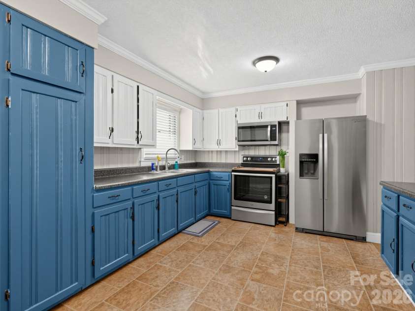 2206 White Store Road, Monroe, NC 28112.  MLS# CAR4429764, YatesRealty ID 55391. 