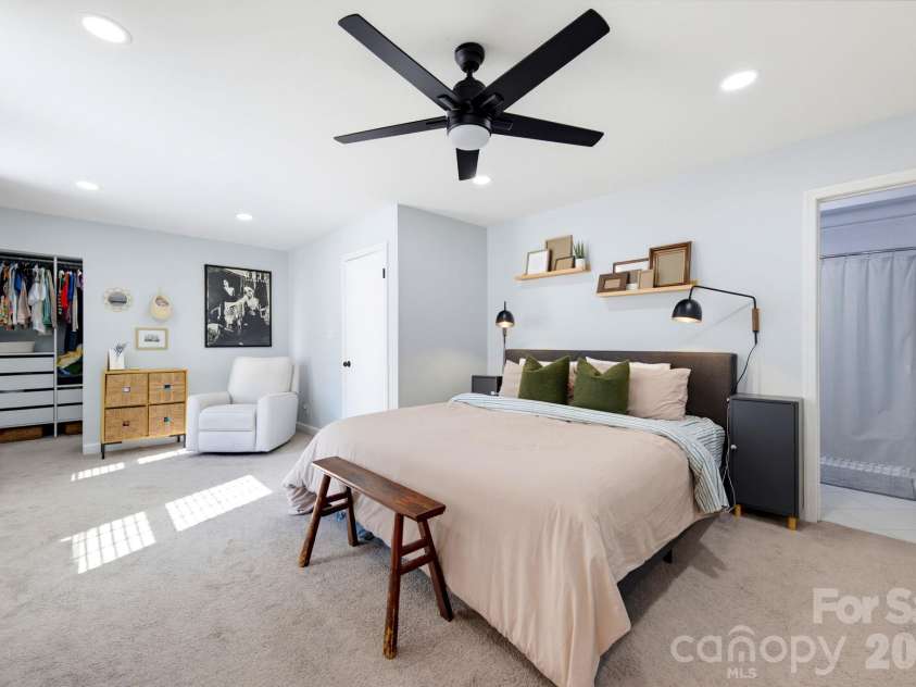 12001 Antebellum Drive, Charlotte, NC 28273.  MLS# CAR4429447, YatesRealty ID 55392. 